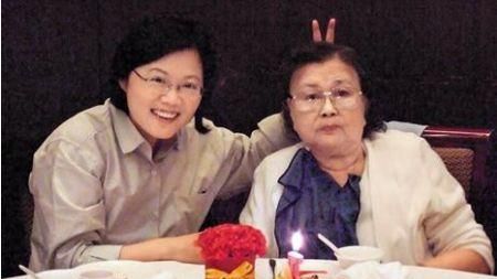 母親節　蔡英文PO舊照「很想念她」