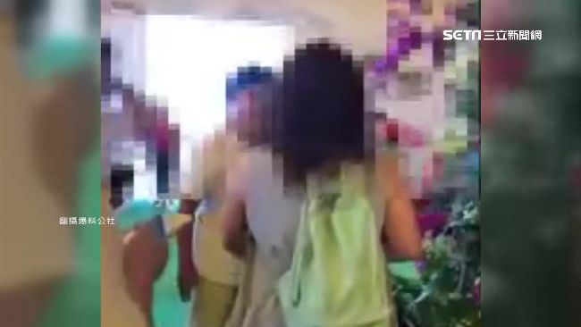 賞花脫序　婦摸花遭阻爆走槓工作人員