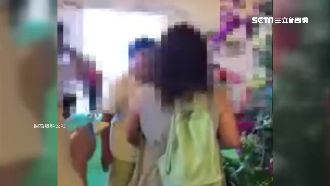 賞花脫序　婦摸花遭阻爆走槓工作人員