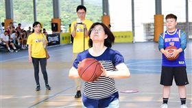 ▲三對三籃球夢想舞台「國泰NBA 3x」媽媽投籃大賽。（圖／主辦單位提供）