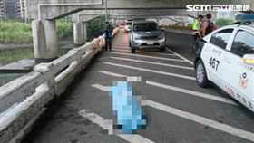 新北,五股,成蘆橋,堤道,跳水,輕生,自殺,浮屍,憂鬱症（圖／翻攝畫面）