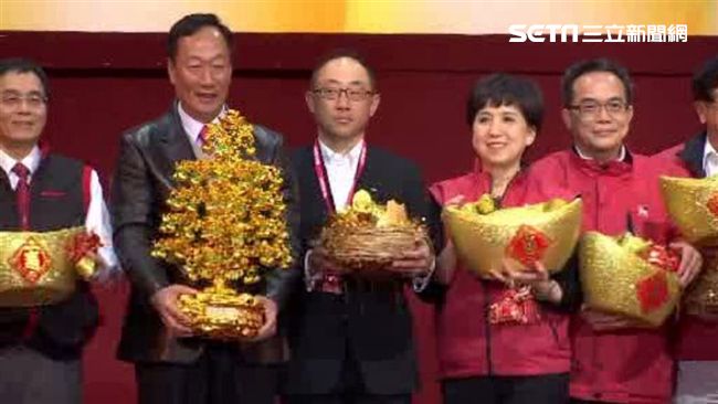 鴻海員工樂翻　今年平均分紅128萬