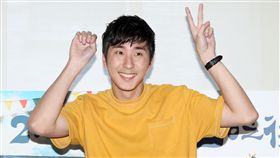 胡釋安、鄭靚歆、葉慈毓、江沂宸（原名江宜蓉、）林孫煜豪今日出席《20之後》新戲記者會（圖／記者邱榮吉攝）