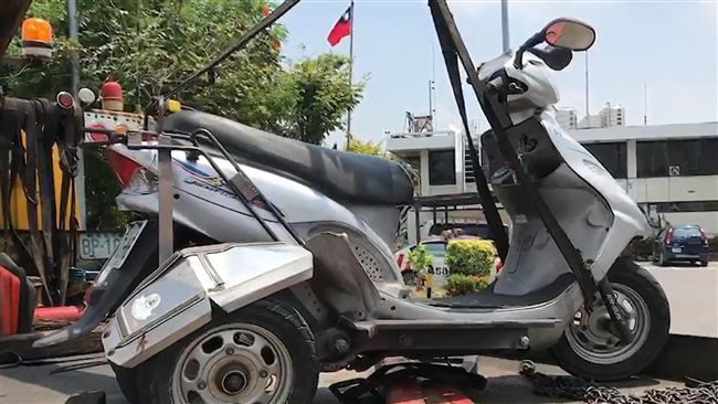 殘障機車伴散心　8旬獨居翁今自撞亡