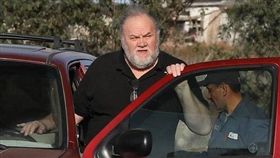 湯瑪士坦言怕出席婚禮讓女兒跟英國皇室蒙羞。（圖／翻攝自微博）