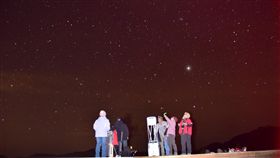 阿里山天文生態體驗營　6月將登場嘉義林管處攜手嘉義市天文協會，6月將在阿里山國家森林遊樂區舉辦「行星季」天文生態體驗營，邀民眾體驗觀星，認識天文知識。（林管處提供）中央社記者江俊亮傳真　107年5月14日