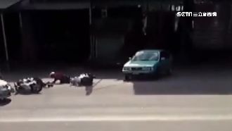 加油站前3車對撞　平均每個月1車禍