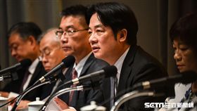 行政院長賴清德召開「 新經濟移民法規劃重點記者會」。 （圖／記者林敬旻攝）