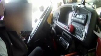 司機心肌梗塞昏迷　機警騎士開門救人