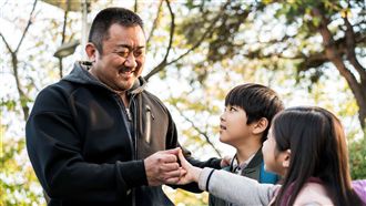 地表最強老公！馬東石驚現20吋臂肌