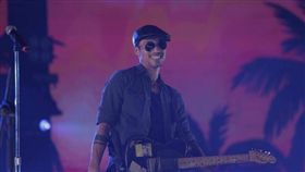 越南著名歌星范英科涉及性騷擾醜聞，圖／翻攝自臉書