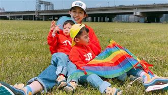 3歲翔翔開口說英文！流利對話被讚爆