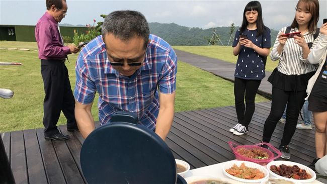 豬哥亮手機號碼還在　謝金晶嘆沒人接