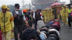 白沙屯,拱天宮,媽祖,朝天宮,白沙屯拱天宮,媽祖婆,躦轎腳