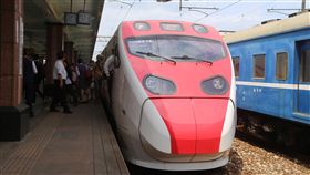 連假台鐵花蓮站人潮多　加開196班疏運清明連續假期，台鐵花蓮站人潮多，東部幹線共加開196班各級列車疏運。中央社記者李先鳳攝　107年4月7日