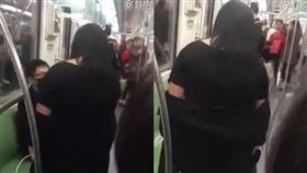 大陸,地鐵,情侶,吵架,脫褲子,脫序,微博　圖／翻攝自微博