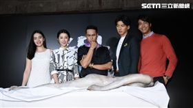 電影《緝魔》舉辦記者會找來「無頭女屍」當嘉賓。