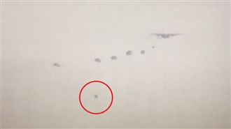 影／傘兵意外墜落命危　最新畫面曝光