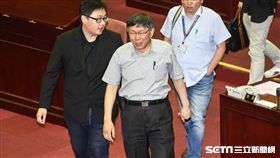 台北市長柯文哲出席市議會專案報告。 （圖／記者林敬旻攝）