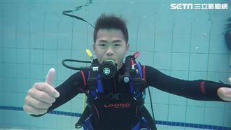 傘兵墜地　父曾PO文「天佑空軍」