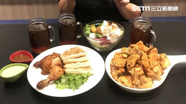 一隻烤雞三吃法　對店員比手勢就打折
