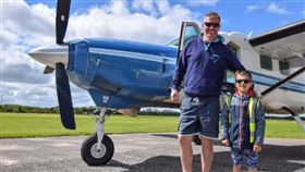 ▲跳傘意外墜機。圖／翻攝自《每日郵報》