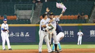 中職史上第4人！王勝偉200盜達陣