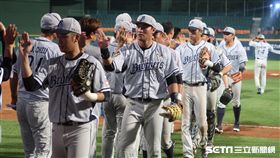 中信兄弟終止4連敗。（圖／記者王怡翔攝）