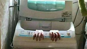 臉書,爆笑公社,網友,手套,鬼照片,洗衣機,貞子,鬼片（圖／翻攝自臉書社團爆笑公社）