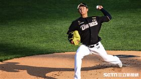 旅韓台灣投手NC恐龍王維中。 （圖／記者林敬旻攝）