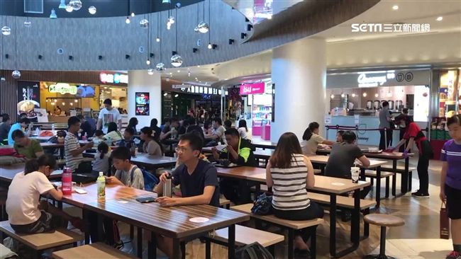 在地美食進軍商場　每人消費漲近1倍