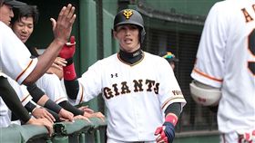 陽岱鋼三軍實戰表現火燙。（圖／翻攝自巨人推特）