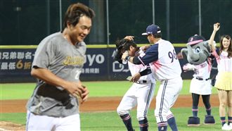 MVP遭恰恰潑水　詹子賢：他等很久