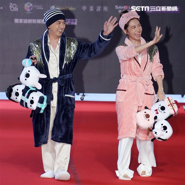 第二屆金羽獎頒獎典禮主持人黃子佼、LuLu黃路梓茵。（記者邱榮吉/攝影）