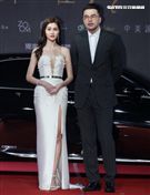 第二屆金羽獎星光大道黃志瑋、林葦茹。（記者邱榮吉/攝影）