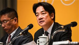 行政院長賴清德召開「 新經濟移民法規劃重點記者會」。 （圖／記者林敬旻攝）