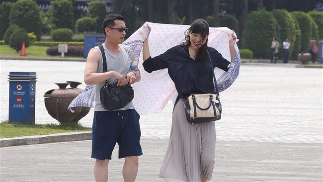 貧弱梅雨鋒面明到　周末高溫飆36度
