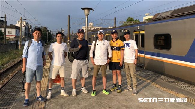 選戰加溫！「他」首度露腿密訓子弟兵