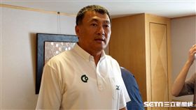 亞運棒球隊許順益總教練。（圖／記者王怡翔攝）