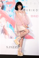 李優URIKO首本寫真相冊、單曲發行。（記者邱榮吉/攝影）