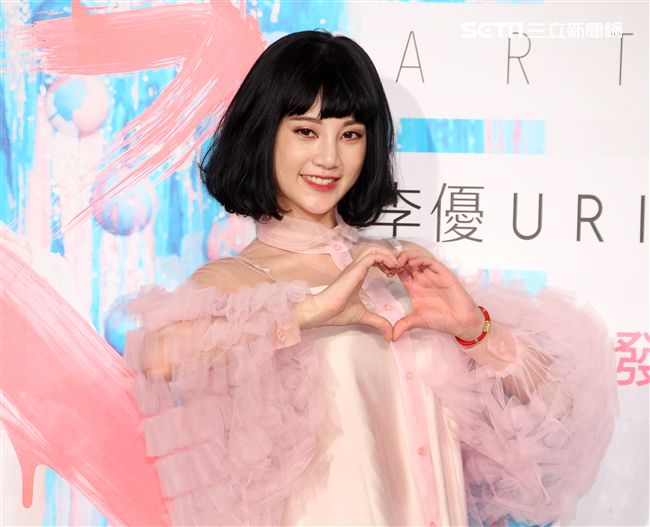 李優URIKO首本寫真相冊、單曲發行。（記者邱榮吉/攝影）