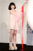 李優URIKO首本寫真相冊、單曲發行。（記者邱榮吉/攝影）