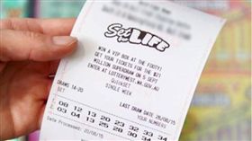 紀念日,結婚,孩子,生日,選號,彩券,選號,Langwarrin,Set for Life,澳幣,中獎　圖／翻攝自推特　