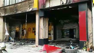 保時捷情侶酒駕自撞爆炸　死亡不起訴