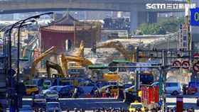 柯驕傲政績拆忠孝橋引道！議員爆料：涉詐領工程費 李慶源辦公室提供