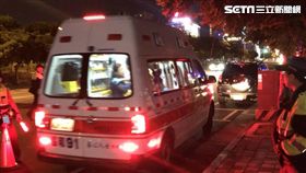 廖婦與親家討論女兒婚事，卻因席開幾桌意見不合，她氣得走出餐廳卻心臟病發，警方協助她送醫救治（翻攝畫面）