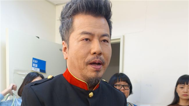 老婆遭爆會前任　黃國倫哀嘆被潑糞