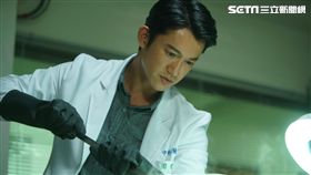 《引爆點》吳慷仁為戲吃素躲過颱風。（圖／闊世電影提供）