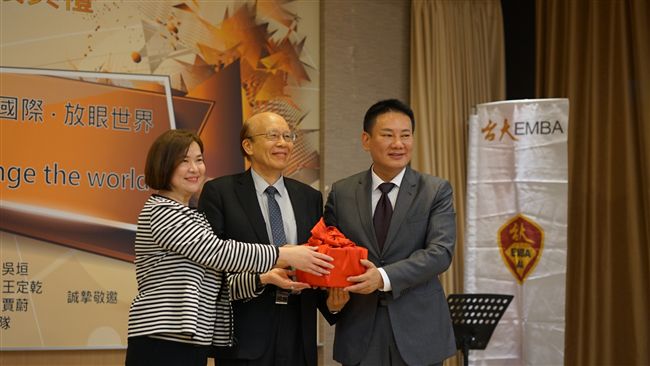 台大EMBA校友會　新團隊放眼世界