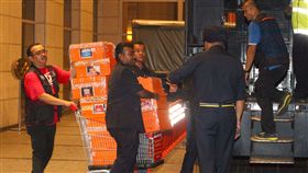 納吉布藏金 現鈔8.2億台幣(圖／美聯社／達志影像)